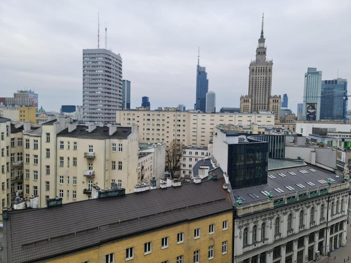 10q - Z6 705 * Warszawa